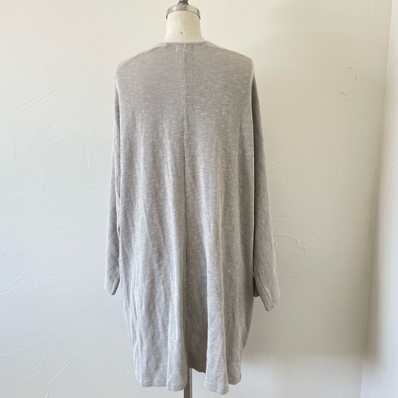 DONNI. Cardigan -Grey Ribbed Jersey Knit, Open Front - Picture 4 of 7